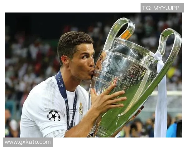 全球足球四大球星实力对比分析 谁才是当今足坛最强王者