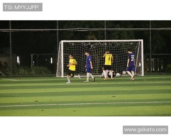 中国十大足球射门球星盘点 他们的进球足迹与传奇瞬间