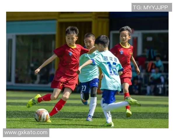 少年逐梦绿茵场超级足球小球星用热血与汗水书写荣耀篇章